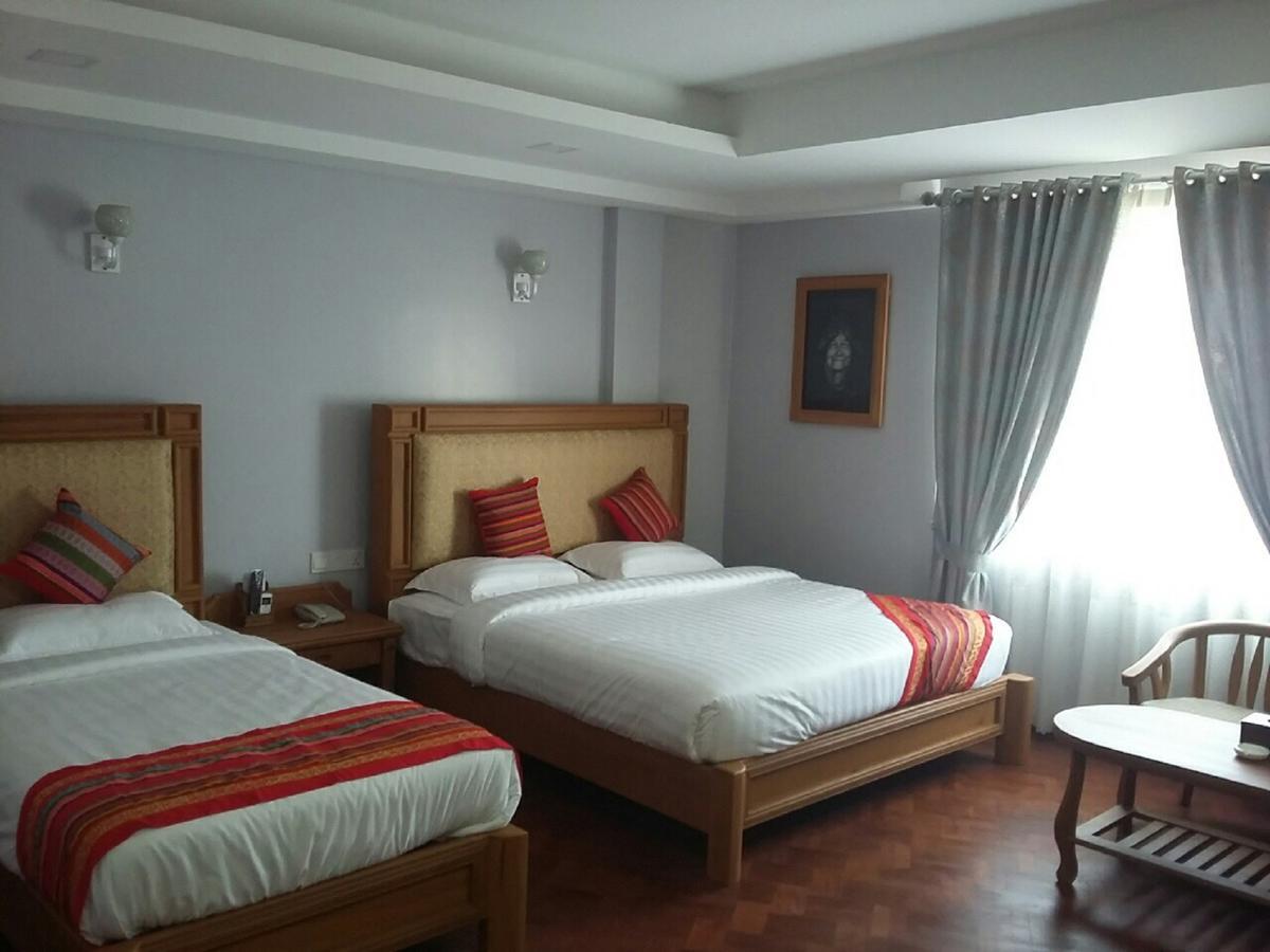Amayar Nadi Hotel Мандалей Екстериор снимка